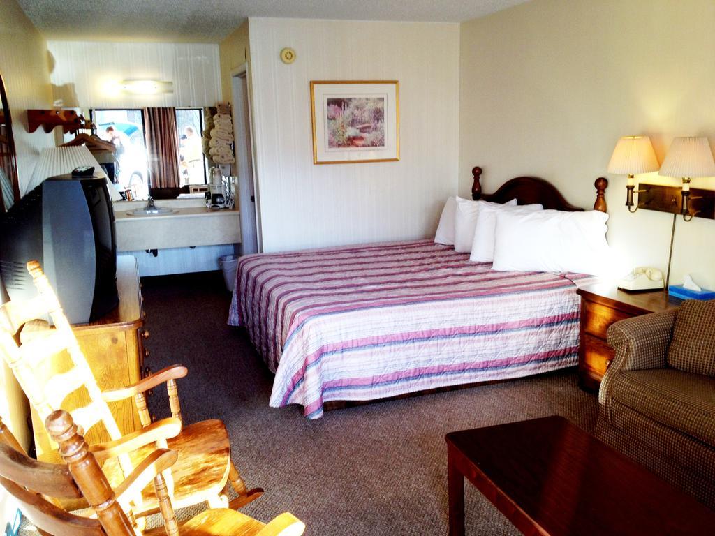 Almost Home Lodge Branson Quarto foto